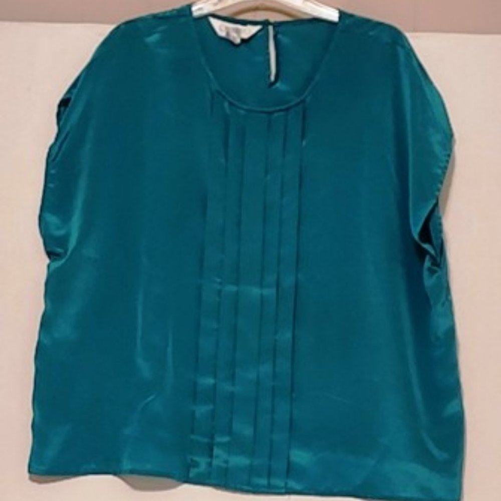 PRETENSE WOMANS TEAL SILKEY STYLE SLEEVELESS BLOUSE. Sz 42